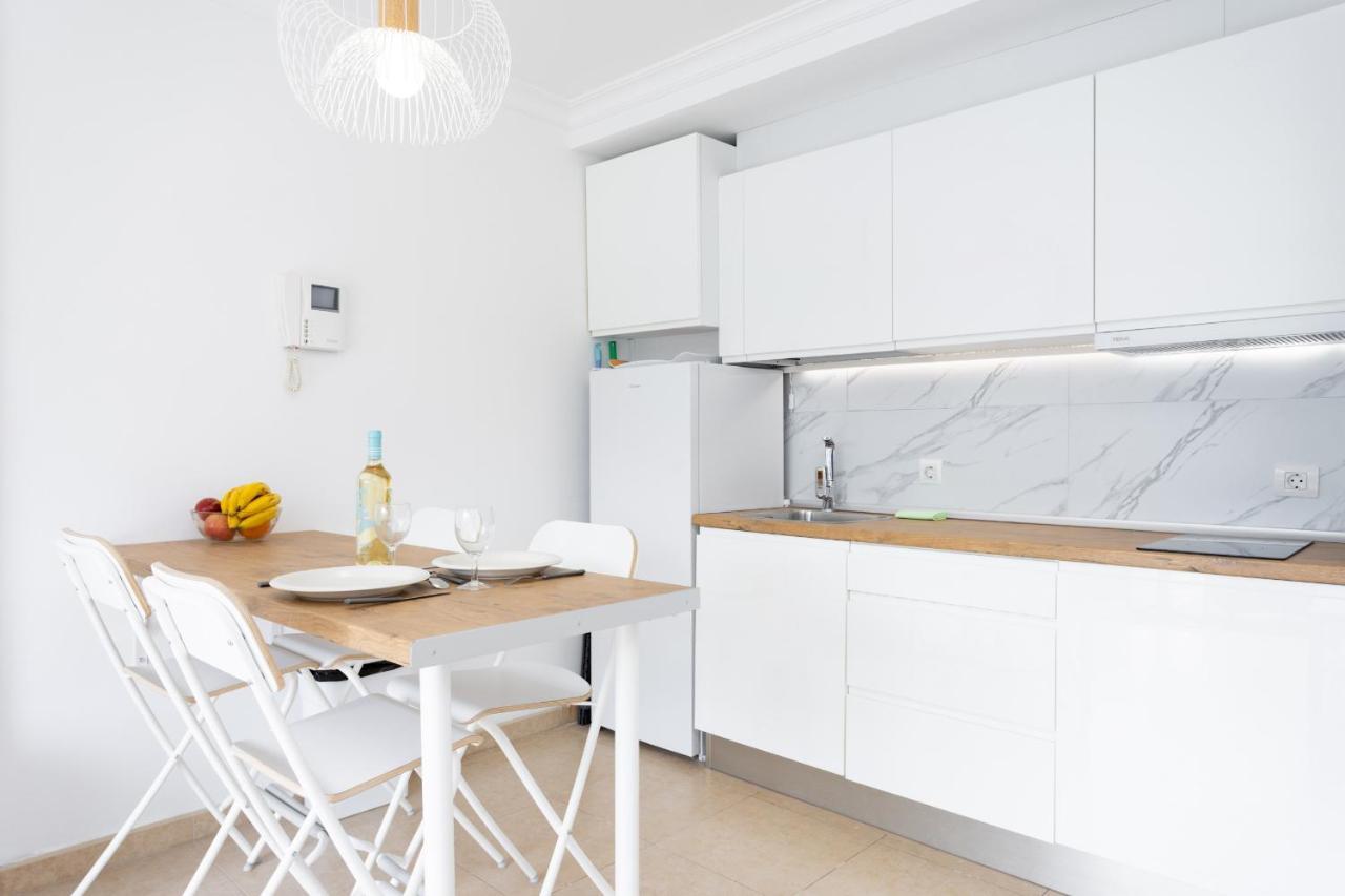 Playa San Juan with sea view Apartment Bagian luar foto
